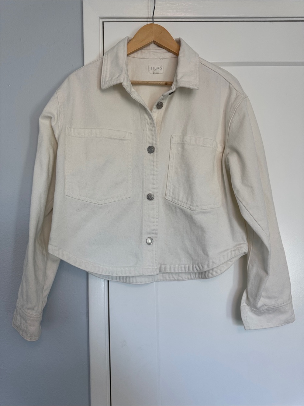 Z Supply Cream Cropped Button-Front Jean Jacket